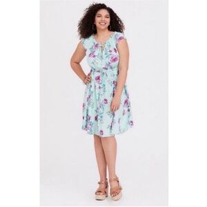 Torrid Challis Skater Dress green floral mini tie front ruffle keyhole torrid